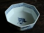 八角で素敵◆見込みに麒麟。瀬戸焼　黒染付八角大鉢　骨董・antiques 中国美術　大正~昭和初期の画像