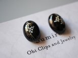 黒瑪瑙と鈴蘭のピアス イヤリング  天然石　オニキス　すずらん