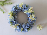 ブルーとグリーンのミニリース 秋冬にも 紫陽花リース