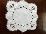 ヘデボウ刺繍ドイリー
