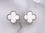 幸せのクローバーピアス 15mm（マザーオブパール）【高品質！送料無料！当日発送！】
