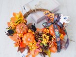 ポワ～ンと飛び出すオバケのハロウィンリース(松ぼっくり）
