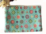 フランス生地　万華鏡と小花のポーチ（L)　コインケース　コスメ入れ　薬入れ　カード入れ
