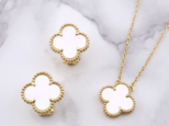 お得セット クローバー ネックレス&ピアス 15mm（マザーオブパール）【高品質！送料無料！当日発送！】
