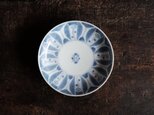 アート性を感じる絵付け◆伊万里　染付中皿　骨董・antiques 器　丁寧な暮らしに。明治期【貫入有り】