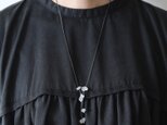 hanabi necklace ベージュグレー
