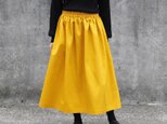 シンプルで丈夫、カジュアルでもきれいめでも。上品で万能 チノクロス ギャザースカート（ マスタード ）ロングシーズン