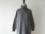 【再再再…販】軽くてふんわり暖かウール混オフタートルネックチュニックワンピース　ミディアムグレー