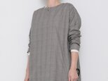 Gender-free tops / lightgray checked pattern