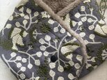 ハンドメイド☆ネックウォーマー北欧リネン鳥と実リーフ刺繍ファ