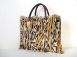 ストライプ毛皮とイタリア牛革のトート （茶系）