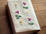 手刺繍のブックカバー『ビオラ』