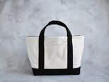 リバーシブルトートバッグ　ポケット付き（黒×生成り） 　Sサイズ