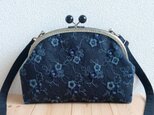 長財布も入る大きめ　花柄刺繍　がま口ショルダーバッグ　25cm口金　ブラック　613