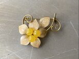 Vintage 80s-90s retro yellow stone enamel flower brooch