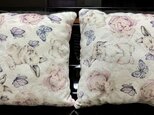 赤色うさぎ様専用　ふわふわうさぎさん柄四角いクッション
