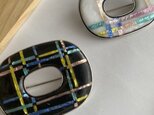 チェックの七宝焼ブローチ（ブラック）