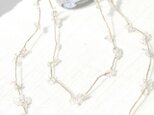 クリスタルのクロシェネックレス