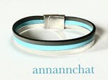 【稀少　ヨーロッパ製　本革 　3色　ダークグレー・ターコイズ・白　ブレスレット】マグネット留め　