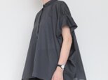 Flow blouse / charcoal