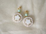 ビーズ刺繍summerシェルピアス 【white×mint】の画像