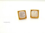 Square Mother of pearl pierce