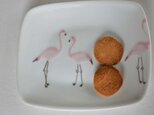 クッキーがお似合いなフラミンゴ皿