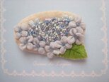 アジサイの刺繍ブローチ