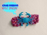 crab ribbon pin broach (red)の画像