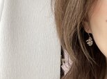 しろつめ草の花ピアス