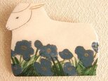 ●羊と花・青 ー 板絵/ 壁掛けの画像
