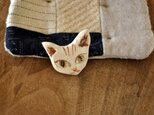 フランスのおしゃま猫　陶器ブローチ（オリジナル1点物）の画像