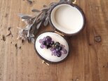 送料無料 antique box● アメジストの刺繍ピアス
