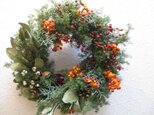 オレンジの実のChristmas-wreathの画像