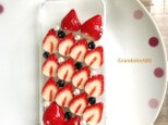 iPhone7&8用-苺のスマホケースの画像
