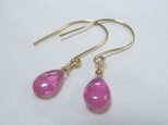 宝石質ピンクサファイアのピアス