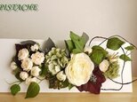 ノーブルグリーンのインテリアフラワーの画像