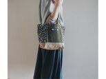 LEOPARD tote bag / khaki × camelの画像