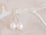 K10 Swing Pearl Earringsの画像