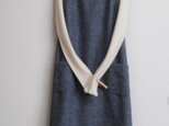 綿混の冬ジャンパースカート　紺色の画像