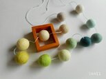 Felt ball garland【May】の画像