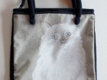 白猫のミニバッグの画像