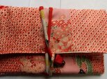 手絞りの羽織と花柄の着物で作った和風お財布　あ９２５の画像