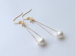 pearl chain earringの画像