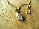 White Diamond Tear Drop Necklaceの画像