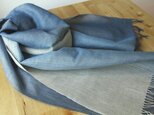 手織り綿麻・大判ストール　藍グラデーションの画像