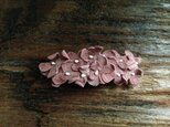 革花のバレッタ(花芯つき) ｻｰﾓﾝﾋﾟﾝｸ 金具5cm 100の画像