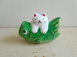 木彫り　鯉のぼりとねこ　緑1