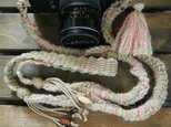 手紡ぎモヘア&麻紐カメラストラップ-パステル（ベルト）の画像