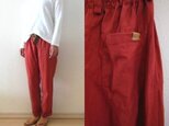 オークルレッド リネン ゆるりパンツの画像